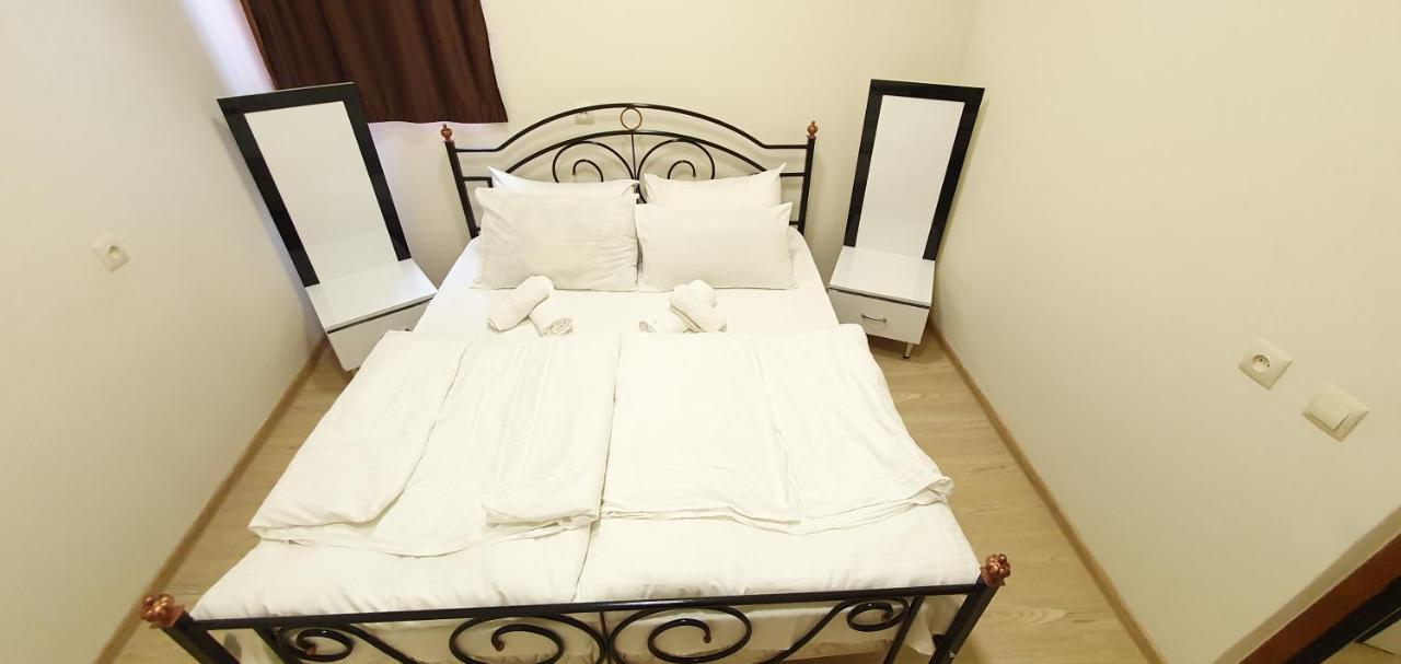 Tempus Hotel-Hostel Erevan Esterno foto