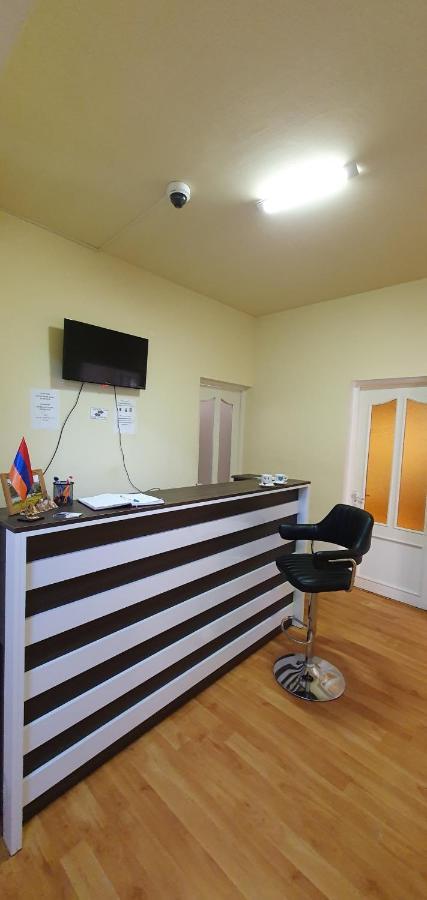 Tempus Hotel-Hostel Erevan Esterno foto