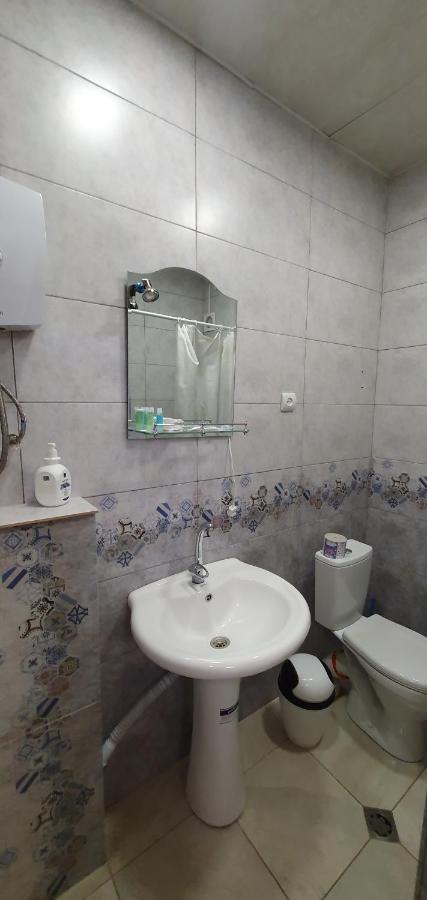 Tempus Hotel-Hostel Erevan Esterno foto