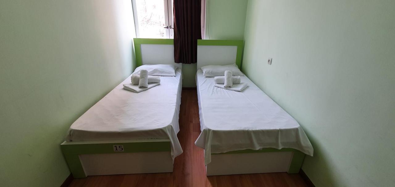 Tempus Hotel-Hostel Erevan Esterno foto